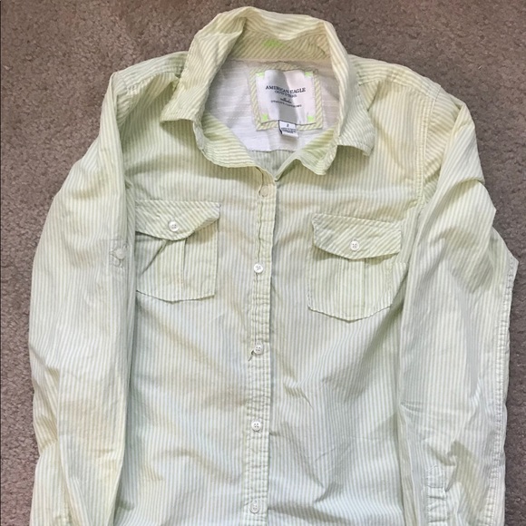 Girls size 2 dress shirt. - Picture 2 of 5